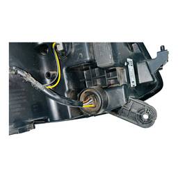 FAROL ESQUERDO TRACKER 2017 A 2019 C/ LED