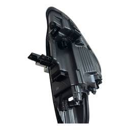 FAROL PARALELO ESQUERDO VERSA 2015 A 2020