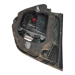 LANTERNA TRASEIRA DIREITA VOYAGE G6 G7 (MALA)