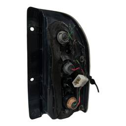 LANTERNA TRASEIRA ESQUERDA TRACKER VITARA 2006 A 2009