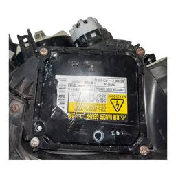 FAROL ESQUERDO COROLLA 2012 A 2014 COM XENON SEM O REATOR