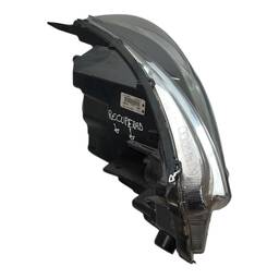 FAROL ESQUERDO KICKS 2017 A 2021 S/ LED C/DETALHE