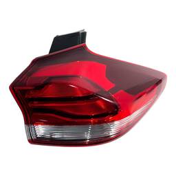 LANTERNA TRASEIRA DIREITA TRACKER 2020 A 2025 (CANTO) S/ LED