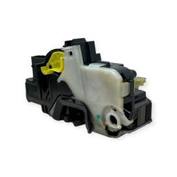 FECHADURA PORTA DIANTEIRA ESQ CRUZE12/16 TRACKER 14/19 5PINO