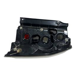 LANTERNA TRASEIRA ESQUERDA PAJERO FULL 2008 A 2020