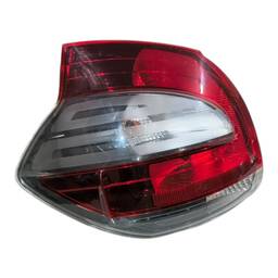 LANTERNA TRASEIRA ESQUERDA MOBI 2017/