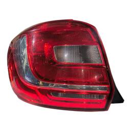 LANTERNA TRASEIRA ESQUERDA SANDERO 2015 2016 A 2020