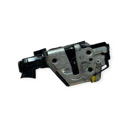FECHADURA PORTA DE COROLLA 03/14 HILUX SW4 06/15 RAV4 07/18