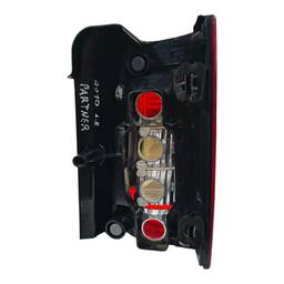 LANTERNA TRASEIRA ESQUERDO PARTNER 1999 2000 A 2022