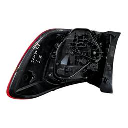 LANTERNA TRASEIRA ESQUERDA SANDERO 2015 2016 A 2020