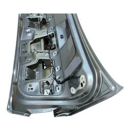 TAMPA TRASEIRA JETTA 2018 2019 2020/..