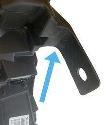 FAROL DIREITO PULSE FASTBACK 2022 A 2024 SEMINOVO RECUPERADO