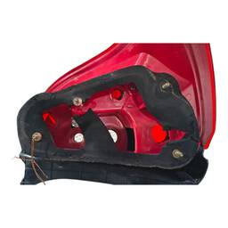 LANTERNA TRASEIRA DIREITA JAC J3 HATCH 2010 A 2015 (CANTO)