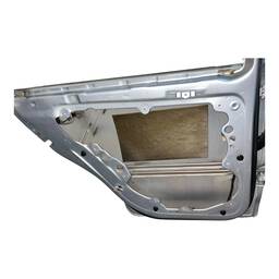 PORTA TRASEIRA ESQUERDA POLO SEDAN 2003 2004 A 2014