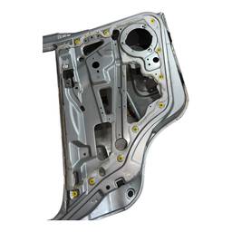 PORTA TRASEIRA ESQUERDA UNO VIVACE 2011 A 2021 S/ FURO MOLDU