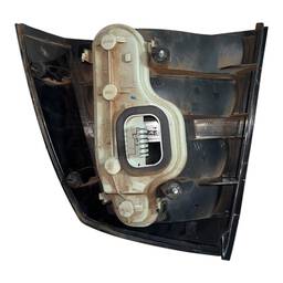 LANTERNA TRASEIRA ESQUERDA ASTRA HATCH 2003 A 2012 BICOLOR