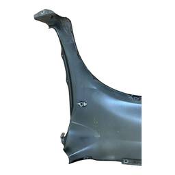 PARALAMA DIREITO ETIOS 2013 A 2021 C/FURO PISCA)