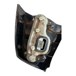 LANTERNA TRASEIRA ESQUERDA ASTRA HATCH 2003 A 2012 BICOLOR