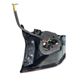 LANTERNA TRASEIRA DIREITA TRACKER 2020 A 2025 (MALA) C / LED