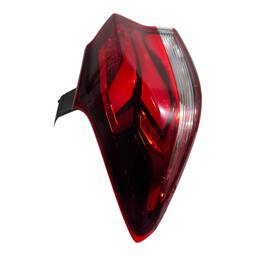 LANTERNA TRASEIRA ESQUERDA TRACKER 2020 A 2025 (CANTO) C/LED