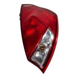 LANTERNA TRASEIRA DIREITA NEW FIESTA HATCH 2013 A 2019