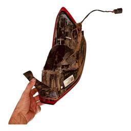 LANTERNA TRASEIRA DIREITA ONIX PLUS 2020 A2025 CANTO S/LED