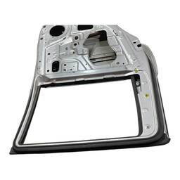 PORTA TRASEIRA ESQUERDA LIVINA 2010 2011 A 2014