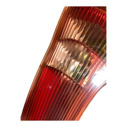 LANTERNA TRASEIRA ESQUERDA PEUGEOT 206 207 SW 2005 A 2013