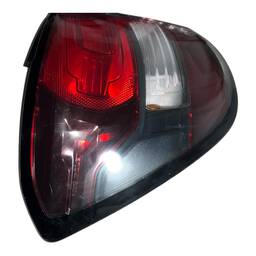 LANTERNA TRASEIRA ESQUERDA SPIN 2012 A 2018 FUME