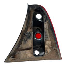 LANTERNA TRASEIRA ESQUERDA CLIO HATCH 2013 A 2016