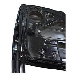 PORTA TRASEIRA ESQUERDA MERCEDES CLASSE C 180 200 320 01/07