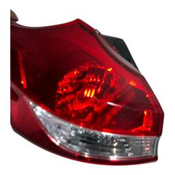 LANTERNA TRASEIRA ESQUERDA YARIS HATCH 2019/ (CANTO)