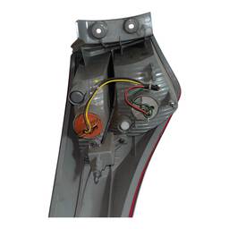 LANTERNA TRASEIRA DIREITA HB20 HATCH 2013 A 2019 (CANTO)