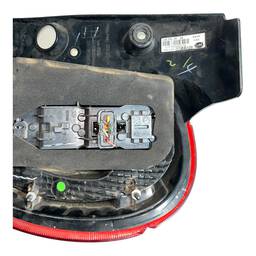 LANTERNA TRASEIRA ESQUERDA MARCH 2015 A 2020