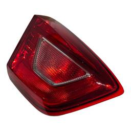 LANTERNA TRASEIRA ESQUERDA CRUZE 2017 A 2023 SEDAN C/DETALHE