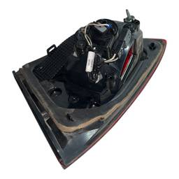 LANTERNA TRASEIRA ESQUERDA CRUZE 2017 A 2023 SEDAN C/DETALHE