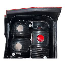 LANTERNA TRASEIRA ESQUERDA UNO FLEX 2004 A 2013 CRISTAL