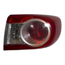 LANTERNA TRASEIRA DIREITA COROLLA 2012 A 2014 (CANTO)