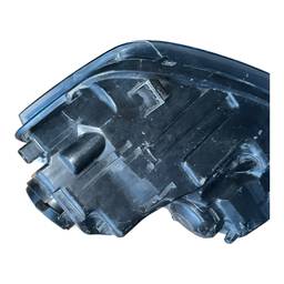 FAROL DIREITO POLO VIRTUS 18/22 MASC NEGRA RECUPERADO