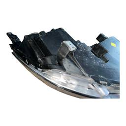 FAROL ESQUERDO PEUGEOT 2008 15/2023 C/ LED RECUPERADO