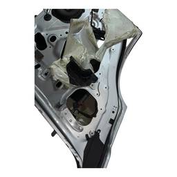 PORTA TRASEIRA ESQUERDA TRACKER 2014 2015 A 2019