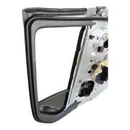 PORTA TRASEIRA ESQUERDA TRACKER 2014 2015 A 2019