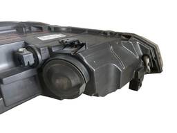 FAROL ESQUERDO POLO VIRTUS 2018/2022 MASC NEGRA FRISO PRETO