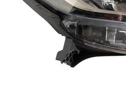 FAROL DIREITO CAPTUR 2018/ (AVARIA)