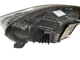 FAROL DIREITO CAPTUR 2018/ (AVARIA)