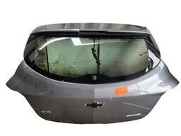 Tampa Traseira Onix Hatch 2013 a 2020 (AVARIA)