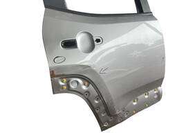 PORTA TRASEIRA DIREITA RENEGADE 2016/ AVARIA