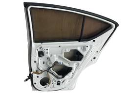 PORTA TRASEIRA DIREITA VERSA 2012 2013 A 2021 (AVARIA)