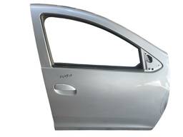 Porta Dianteira Direita Sandero 2015/ Logan 2014/ (AVARIA)