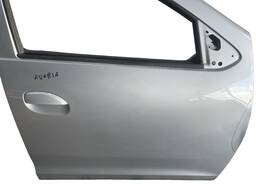 PORTA DIANTEIRA DIREITA SANDERO 2015/ LOGAN 2014/ (AVARIA)